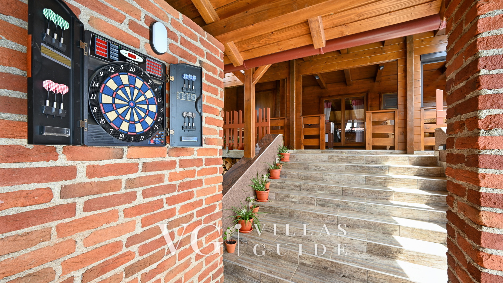 Villa Nina Additional content