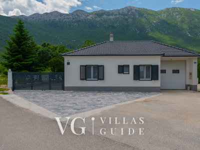 Villa Petar - Makarska-Zagvozd Dvorište i vanjski dio objekta