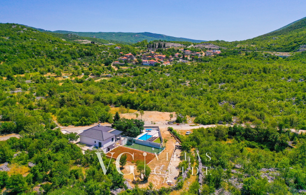 Villa Petar - Makarska-Zagvozd Dvorište i vanjski dio objekta