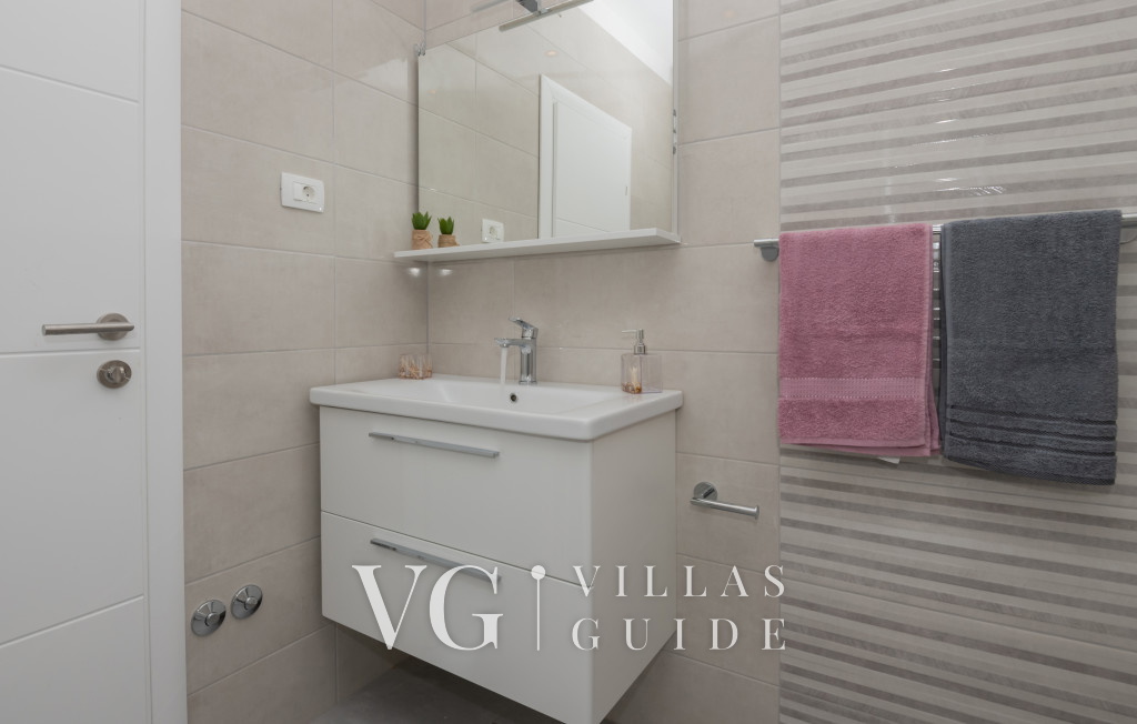 Villa Petar - Makarska-Zagvozd Kupaonica