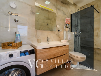 Villa Dida Božo Bathroom