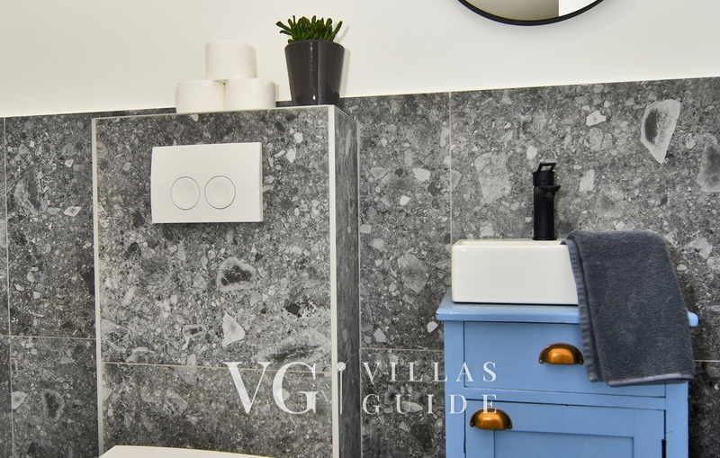 Vela Baraka Bathroom