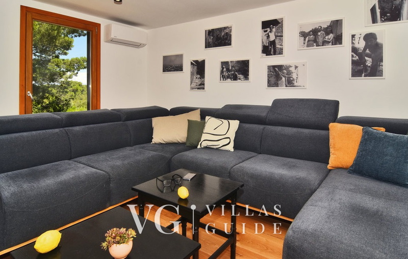 Vela Baraka Living room