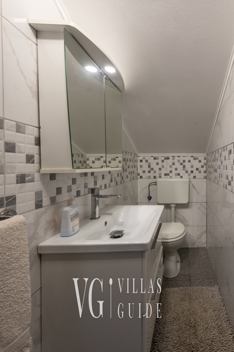 Apartman City View 3 Guest toilet