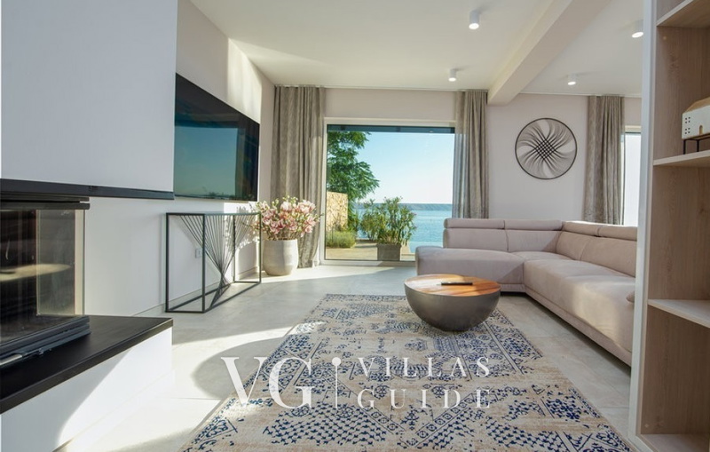 Villa Wind rose with pool&whirpool&sauna&beachfront