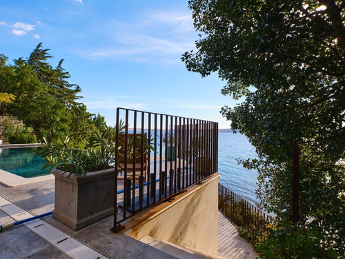 Villa Wind rose with pool&whirpool&sauna&beachfront