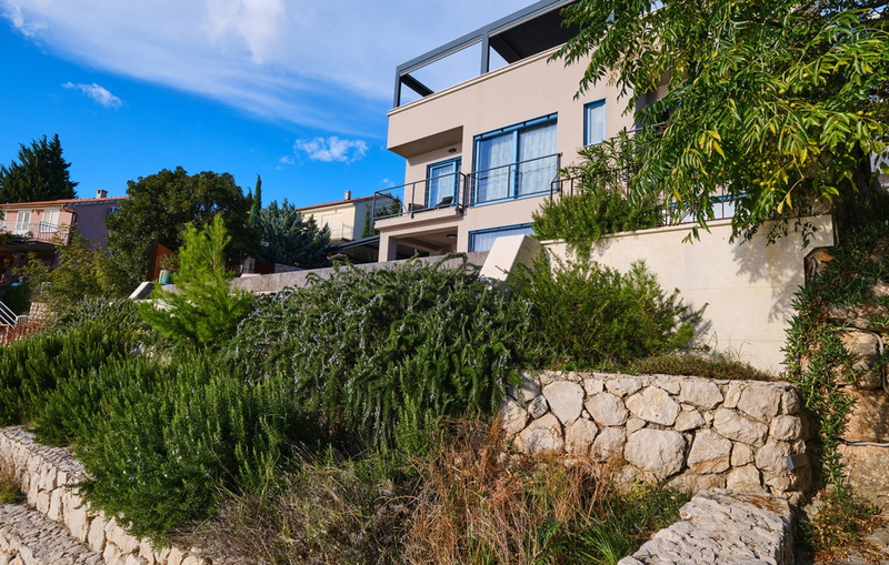 Villa Wind rose with pool&whirpool&sauna&beachfront