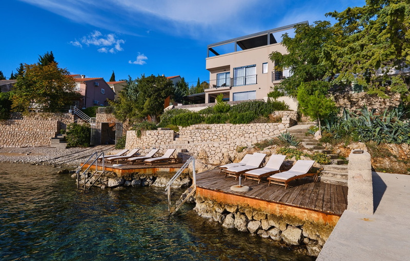 Villa Wind rose with pool&whirpool&sauna&beachfront