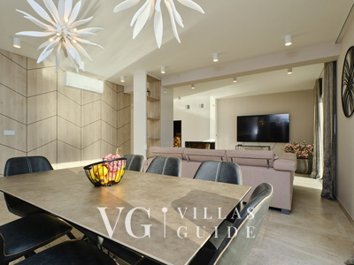 Villa Wind rose with pool&whirpool&sauna&beachfront Dnevni boravak