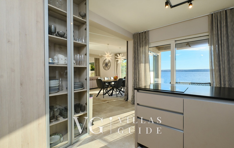 Villa Wind rose with pool&whirpool&sauna&beachfront Küche