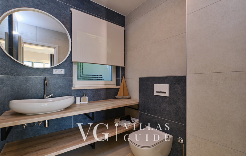 Villa Wind rose with pool&whirpool&sauna&beachfront Badezimmer