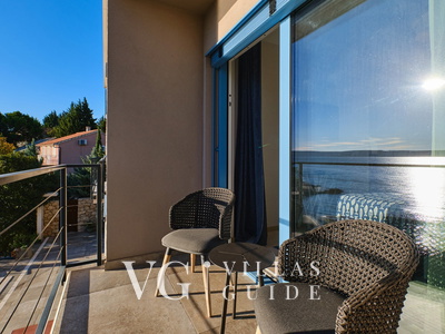 Villa Wind rose with pool&whirpool&sauna&beachfront Spavaća soba