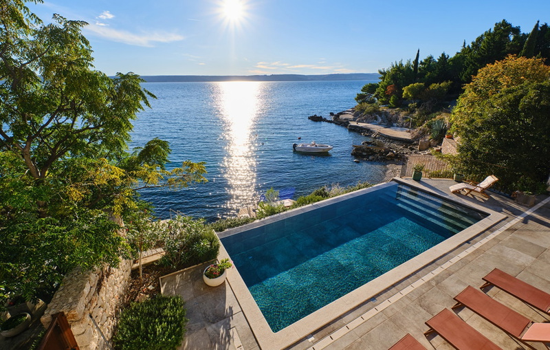 Villa Wind rose with pool&whirpool&sauna&beachfront