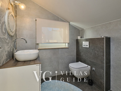 Villa Wind rose with pool&whirpool&sauna&beachfront WC za goste