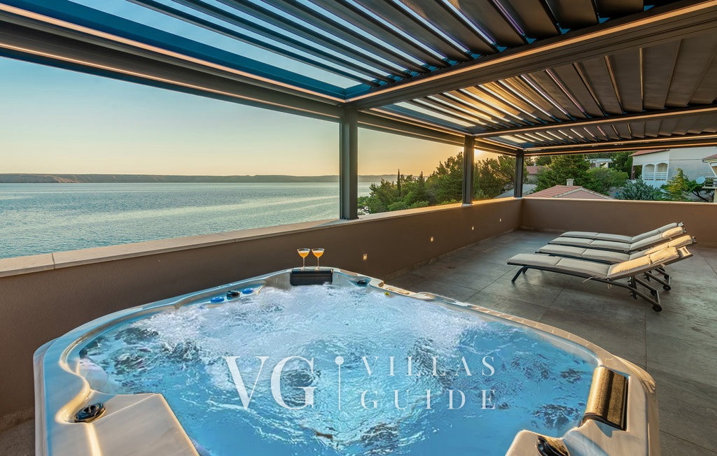 Villa Wind rose with pool&whirpool&sauna&beachfront wellness