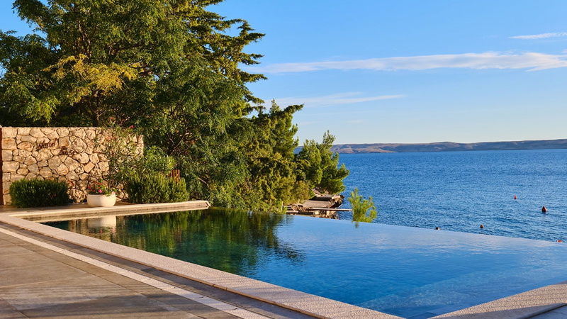 Villa Wind rose with pool&whirpool&sauna&beachfront