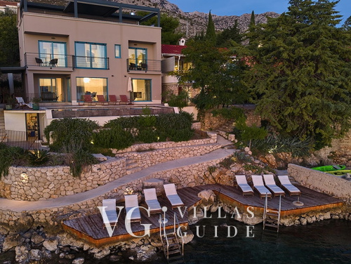 Villa Wind rose with pool&whirpool&sauna&beachfront