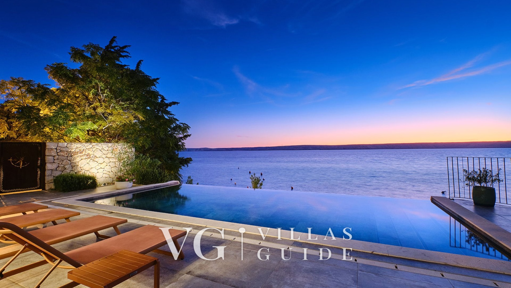 Villa Wind rose with pool&whirpool&sauna&beachfront