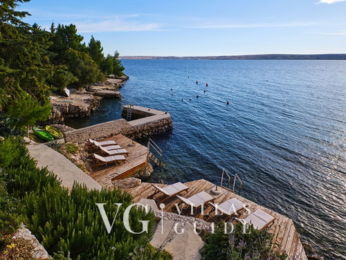 Villa Wind rose with pool&whirpool&sauna&beachfront