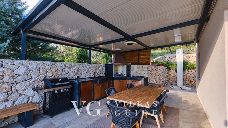 Villa Wind rose with pool&whirpool&sauna&beachfront Zusatzinhalte