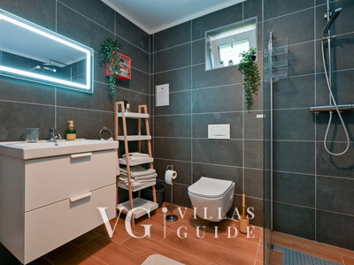 Holiday House Ved Kupaonica