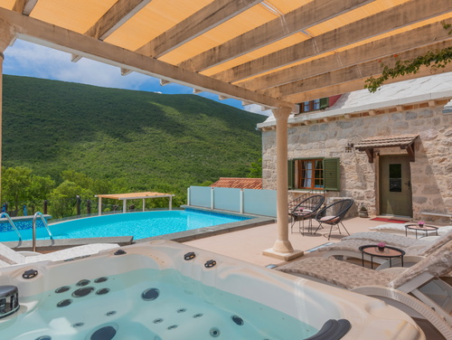 Villa Kameni Cvijet - Makarska-Podbablje Gornje