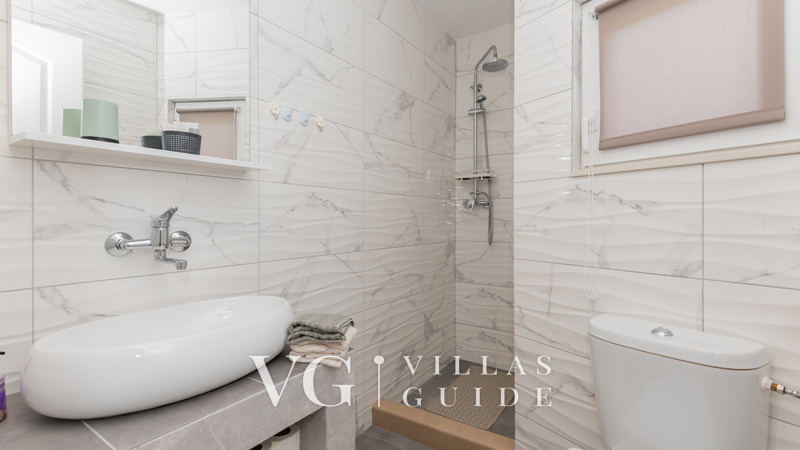 Villa Kameni Cvijet - Makarska-Podbablje Gornje Kupaonica