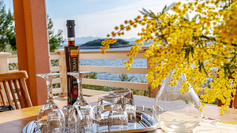 Apartman Meri Additional content