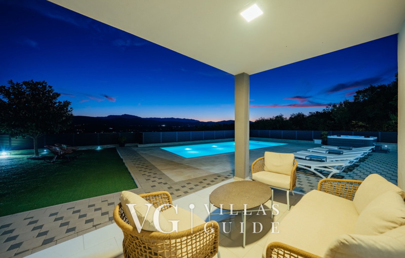 Villa Blue Lake - Makarska-Imotski Bazen