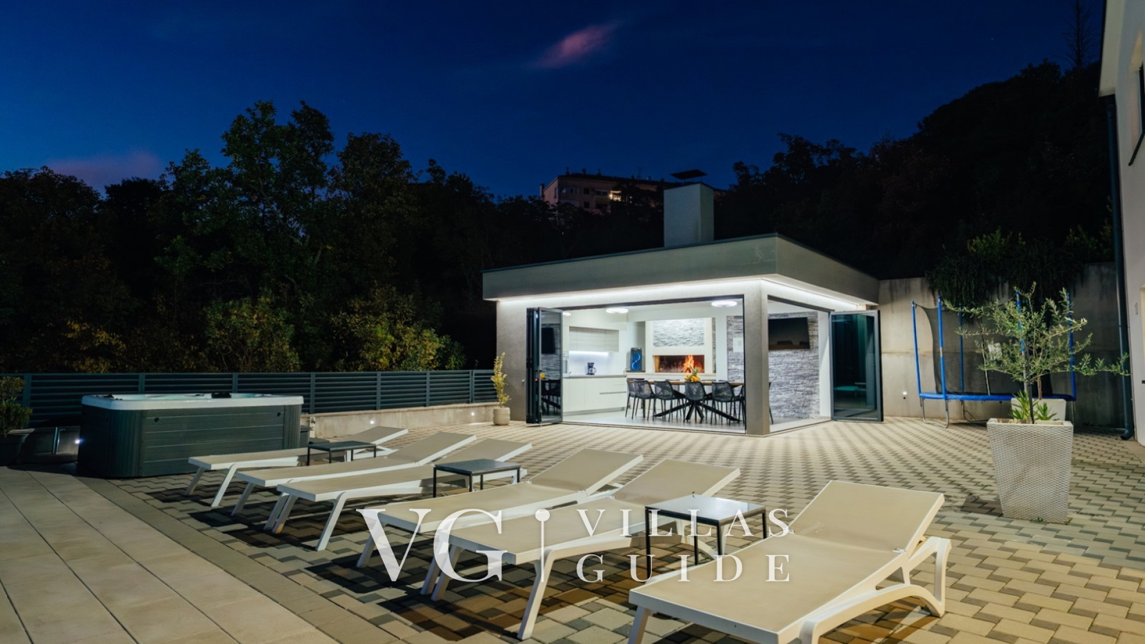 Villa Blue Lake - Makarska-Imotski Dvorište i vanjski dio objekta