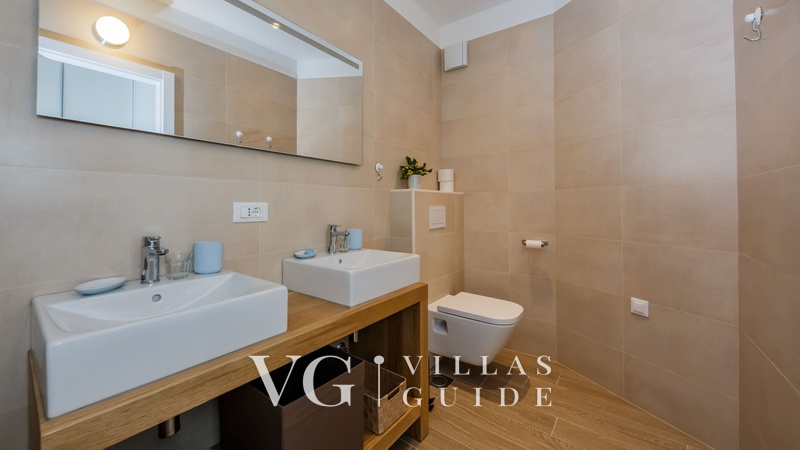 Villa Lun T - Island Pag Badezimmer