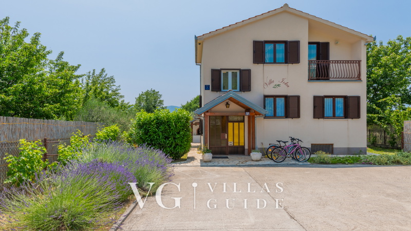 Villa Ivka - Omiš-Katuni Garten und Außenbereich