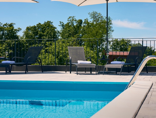 Villa Robinia Hill Residence