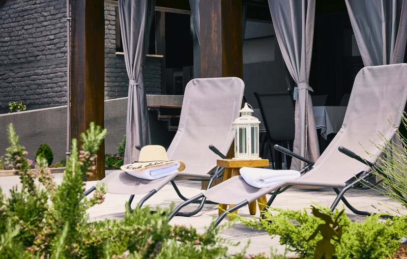 Villa Robinia Hill Residence