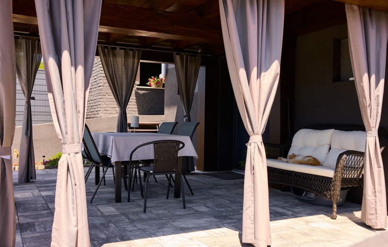 Villa Robinia Hill Residence