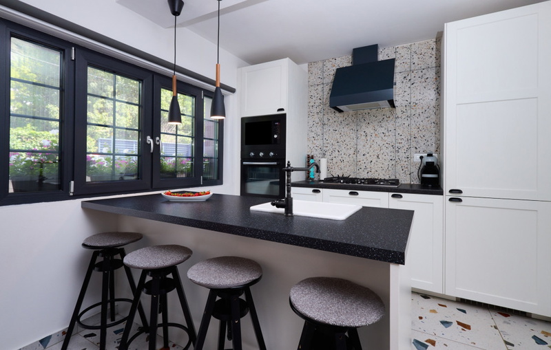 Villa Robinia Hill Residence