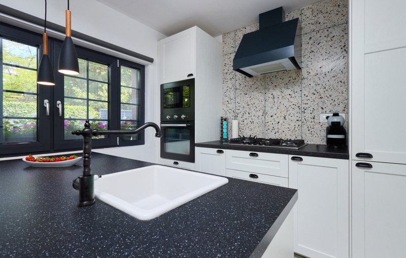 Villa Robinia Hill Residence