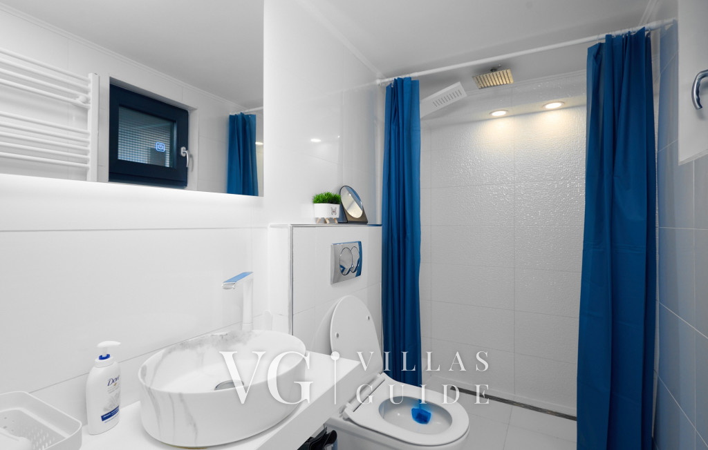 Villa Robinia Hill Residence Kupaonica