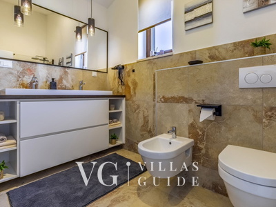 Villa Amica Bathroom