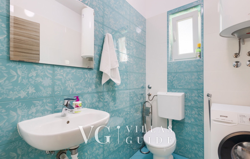 Villa Melnica Bathroom