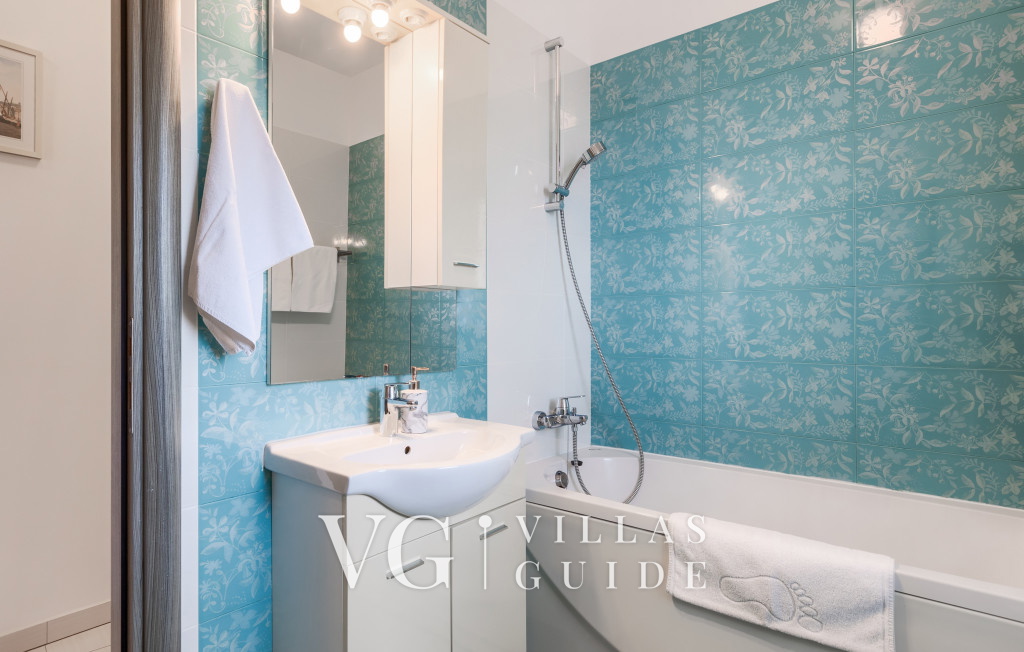 Villa Melnica Bathroom