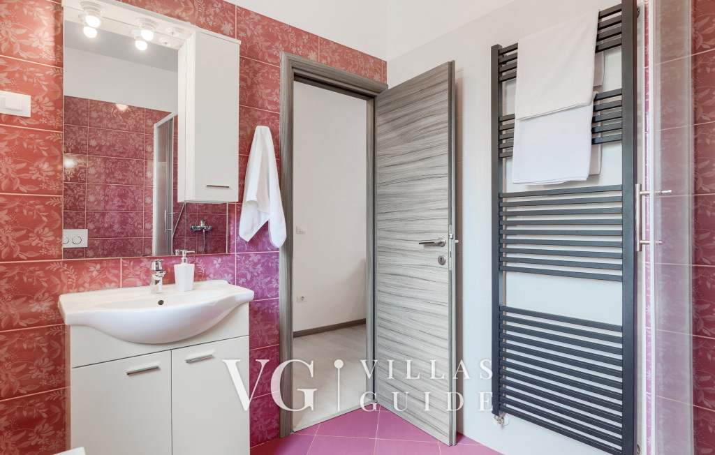 Villa Melnica Bathroom