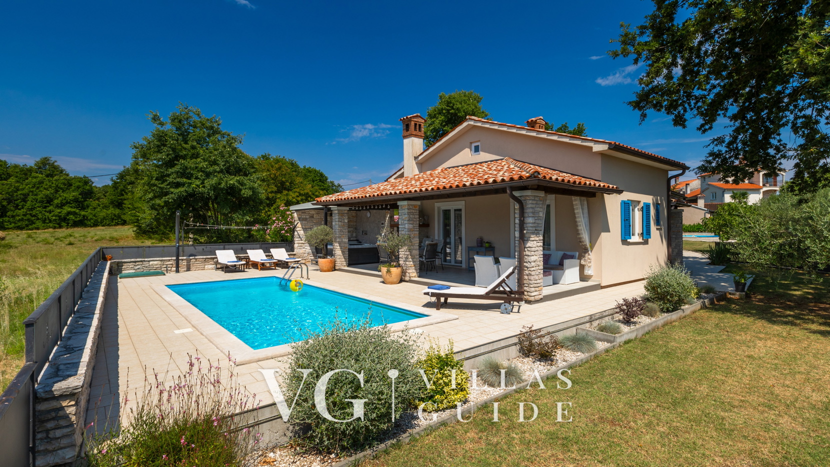 Villa Melnica Garden and property exterior