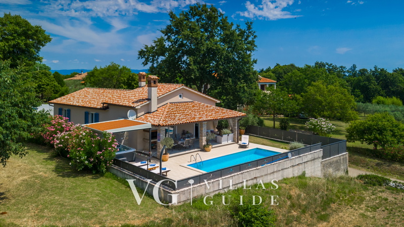 Villa Melnica Garden and property exterior