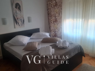 Villa Lara with pool&whirpool&pet friendly&100m from the sea- Rab