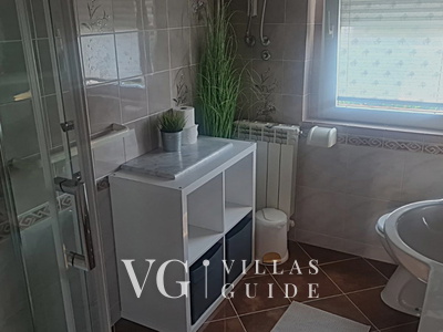 Villa Lara with pool&whirpool&pet friendly&100m from the sea- Rab Bagno