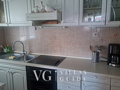 Villa Lara with pool&whirpool&pet friendly&100m from the sea- Rab