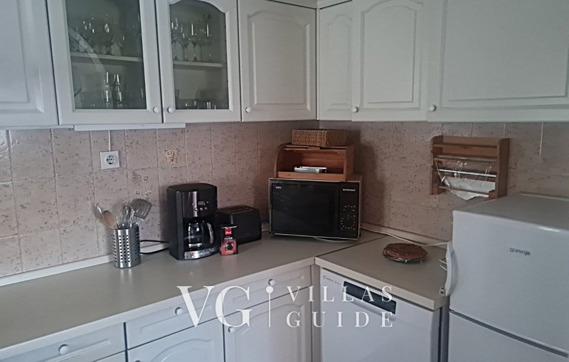 Villa Lara with pool&whirpool&pet friendly&100m from the sea- Rab Küche