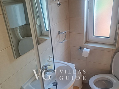 Villa Lara with pool&whirpool&pet friendly&100m from the sea- Rab Bagno