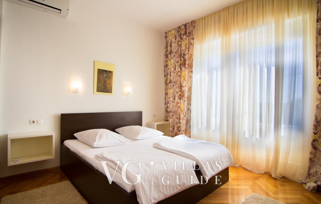 Villa Lara with pool&whirpool&pet friendly&100m from the sea- Rab Schlafzimmer